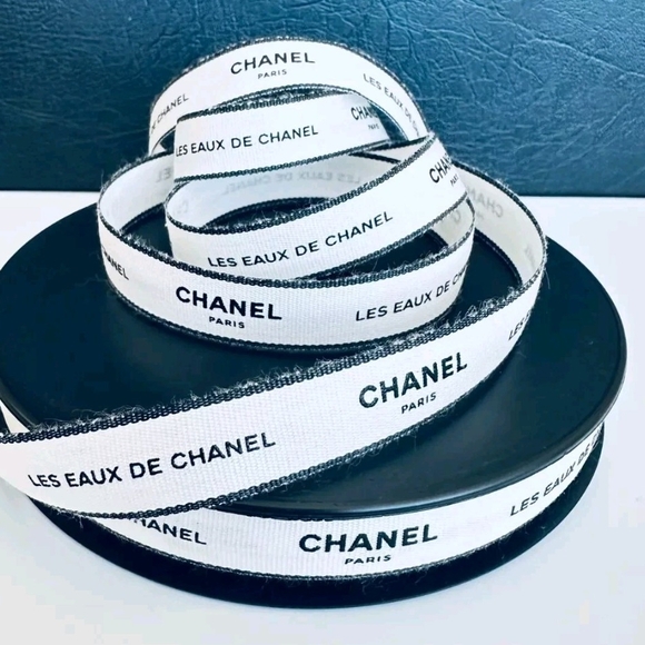 Authentic CHANEL Les Eaux de CHANEL Ribbon 2 Yards | Rare Gift Wrap Paris Logo - Picture 2 of 2